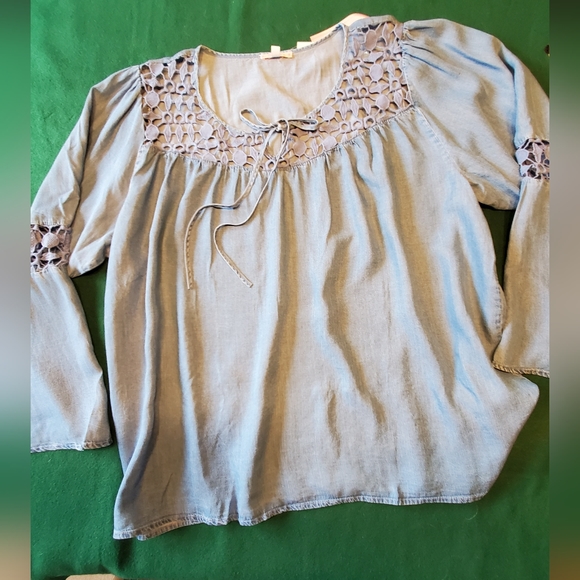 Free 2 Luv denim top. NWT - Picture 9 of 12